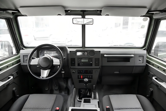 Настройка внедорожника BJ2036 Модель 4x4 IVECO Diesel 136hp 4WD SUV 5 мест Командная машина
