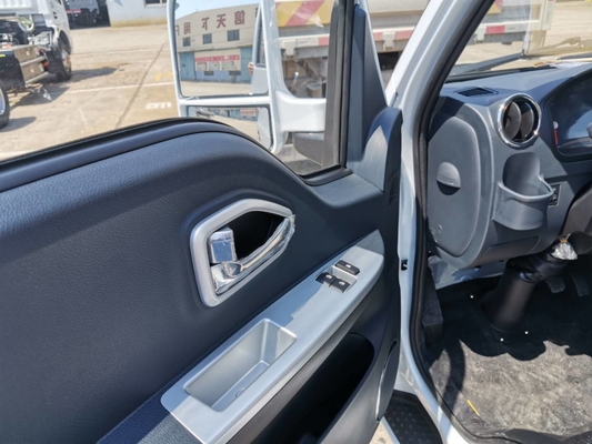 Электрическая тележка 2 новой энергии Dongfeng EEC усаживает шину батареи R15 66.8kwh