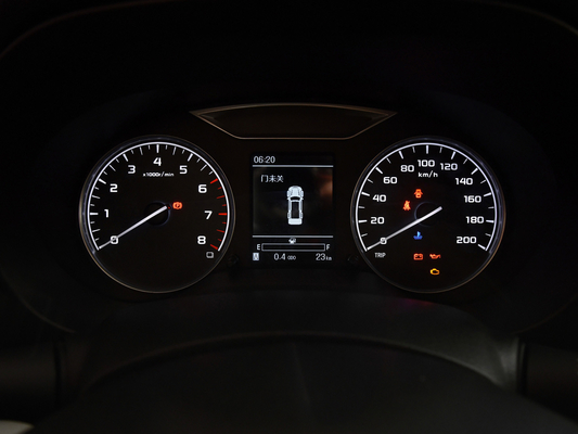 2 скорость 160km/h Turbo МАКС бензина мест 1.8L приемистости 5 двери SUV привода 4 колеса