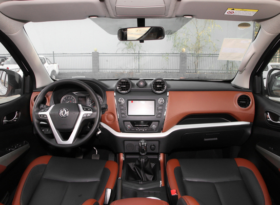 Грузовые пикапы DONGFENG двери SUV двигателя RWD 4 Turbo для располагаться лагерем семьи
