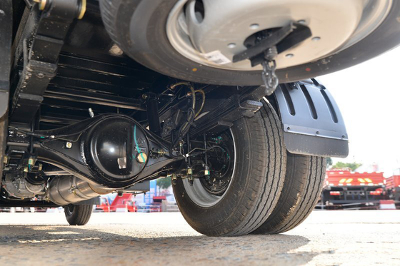 Бензин тележки груза света Dongfeng 6 колес 4x2 RWD вышел ручной привод
