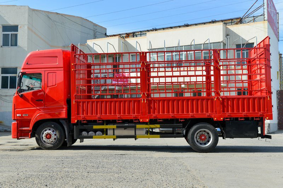 Строка DongFeng D9K 4x2 тележки грузового транспорта доставки загородки одиночная