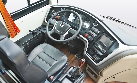 передачи автобуса 6MT тренера путешествия 12m том 12,3 багажа Cbm регулярной дизельной максимальный